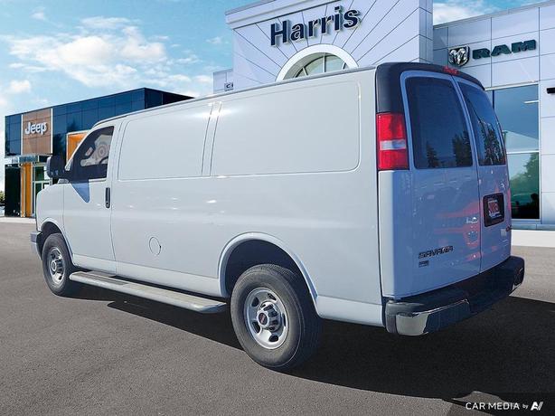 2023 GMC Savana Cargo RWD 2500 135wb Backup Camera image 4