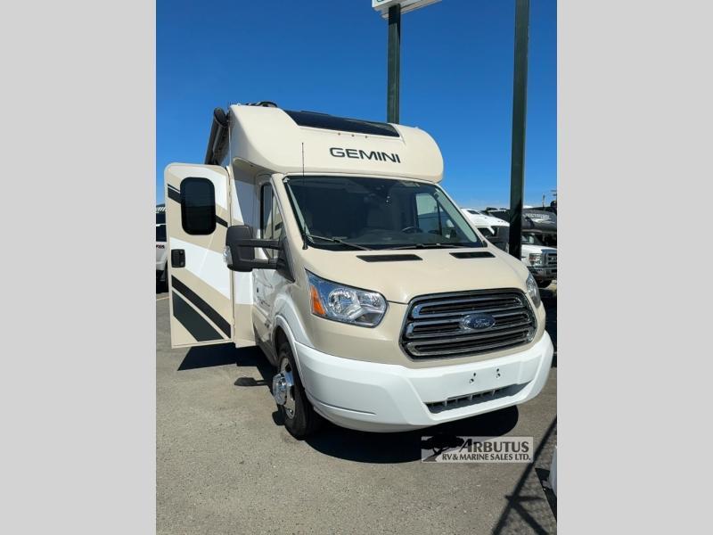Used 2019 Thor Motor Coach Gemini 23TB display photo