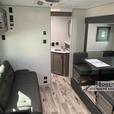 Used 2022 Venture RV Sonic SN241VFK thumbnail image 5