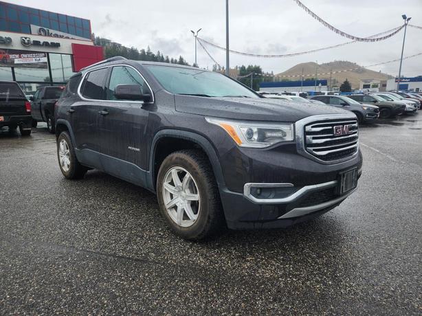 2019 GMC Acadia SLT image 2