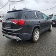 2019 GMC Acadia SLT thumbnail image 3