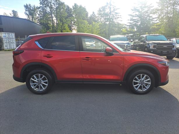 2025 Mazda CX-5 AWD - Heated Seats, Heated Wheel, Back-Up Camera image 5