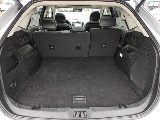 2018 Ford Edge Sport - AWD, No Accidents, Sunroof, Heated Seats image 8