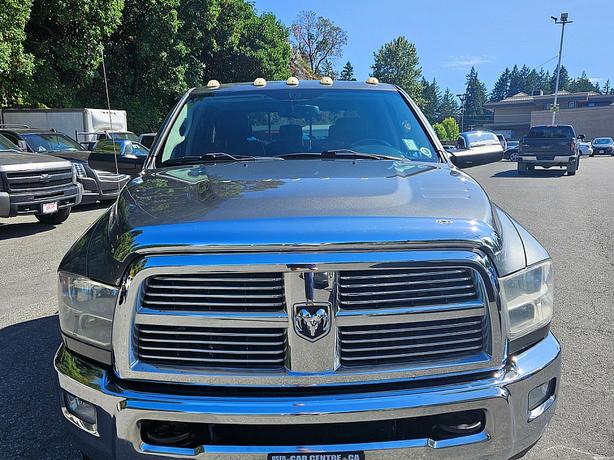 2010 Dodge  Ram 3500 SLT image 2