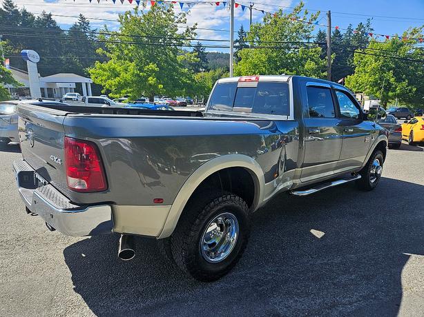 2010 Dodge  Ram 3500 SLT image 4
