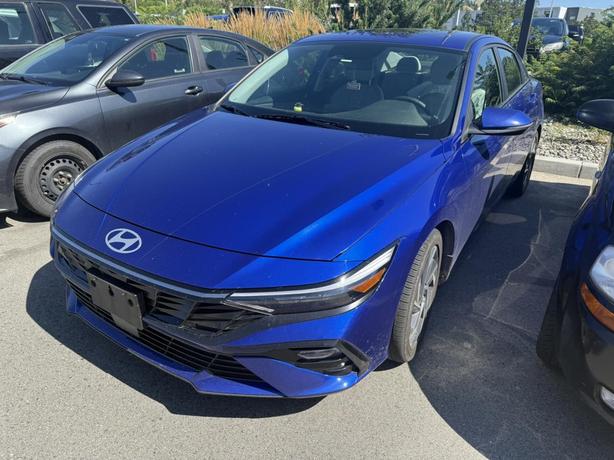 2025 Hyundai Elantra hybrid LUXURY image 2