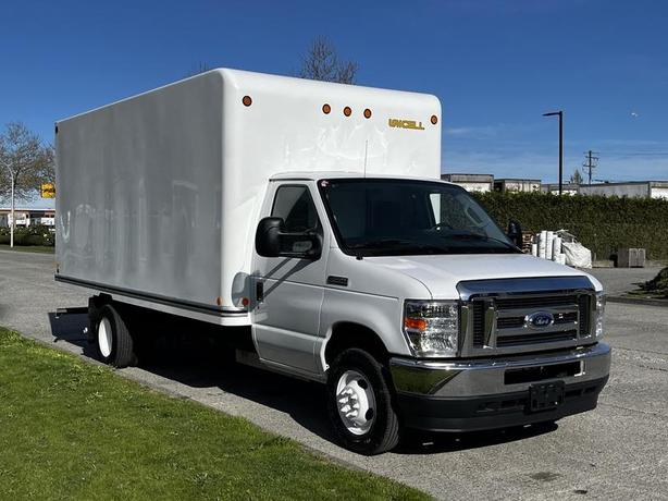 2019 Ford Econoline E450 16 Foot Cube Van with Aluminum Ramp image 1