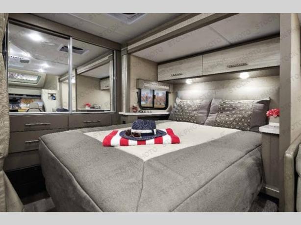 Used 2021 Thor Motor Coach Compass 23TW image 3