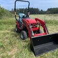 2024 Mahindra 1100 series 1120 HST thumbnail image 4