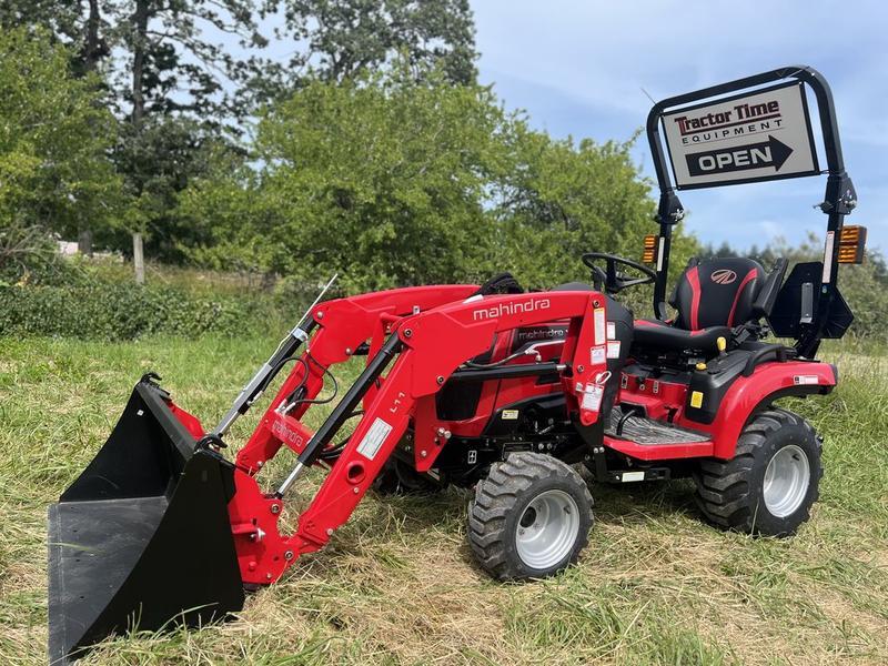 2024 Mahindra 1100 series 1120 HST display photo