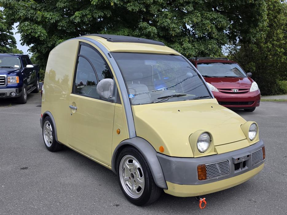 1989 Nissan S-Cargo display photo