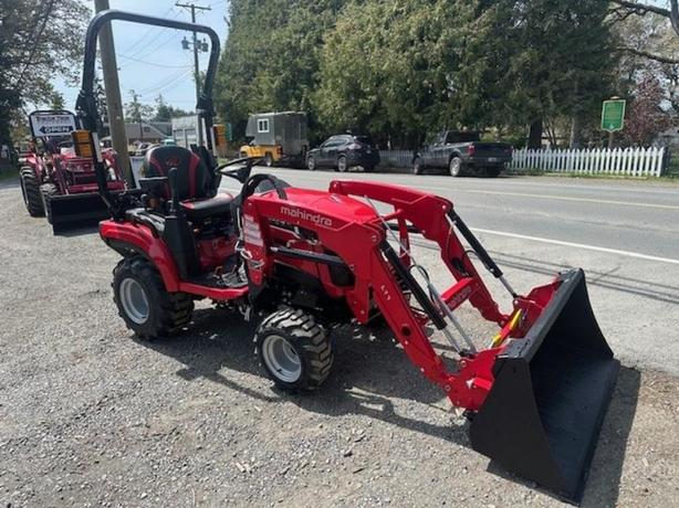 2024 Mahindra 1100 series 1120 HST image 4