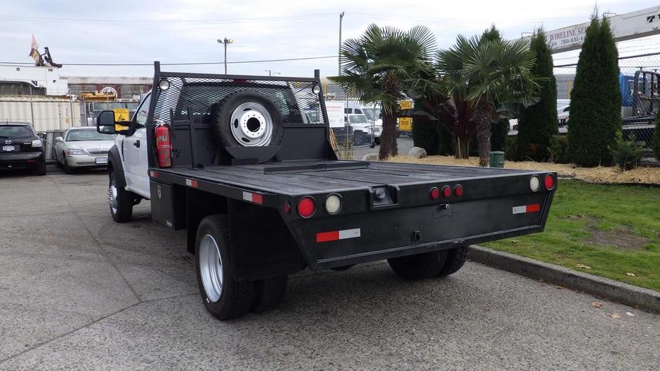 2019 Ford F-550 11 Foot Flat Deck 4WD display photo