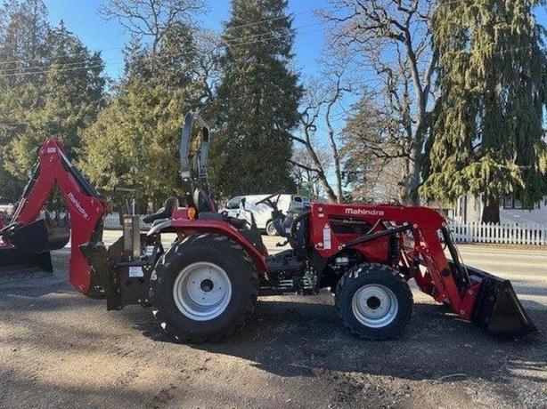 2024 Mahindra 2600 Series 2638 HST image 1