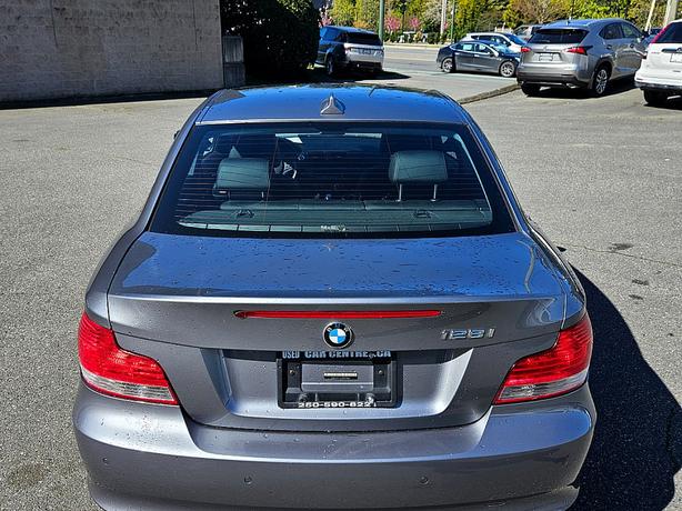 2011 BMW  128i image 3