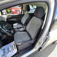 2013 Ford  C-Max Hybrid SE thumbnail image 7