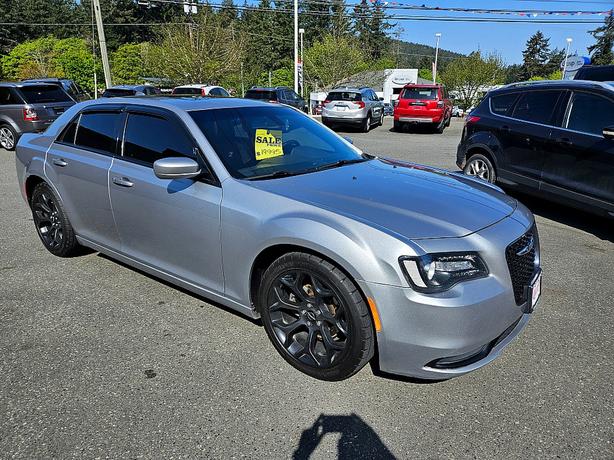 2018 Chrysler  300 S image 3