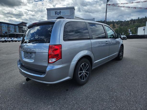 2019 Dodge Grand Caravan GT image 3
