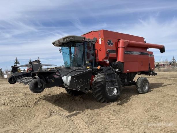 1997 Massey Ferguson 8680 Combine Harvester Diesel image 3