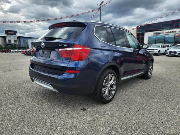2017 BMW X3 XDRIVE28I image 3