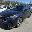 2021 Toyota Highlander XLE thumbnail image 2