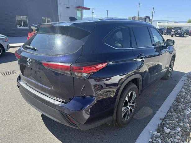 2021 Toyota Highlander XLE image 4