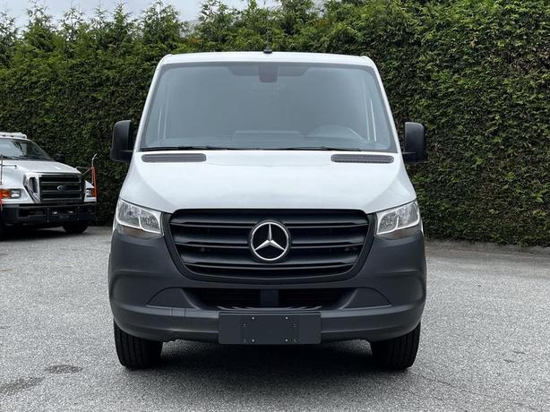 2020 Mercedes-Benz Sprinter 2500 Low Roof Diesel Cargo Van with 144-in WheelBase image 3