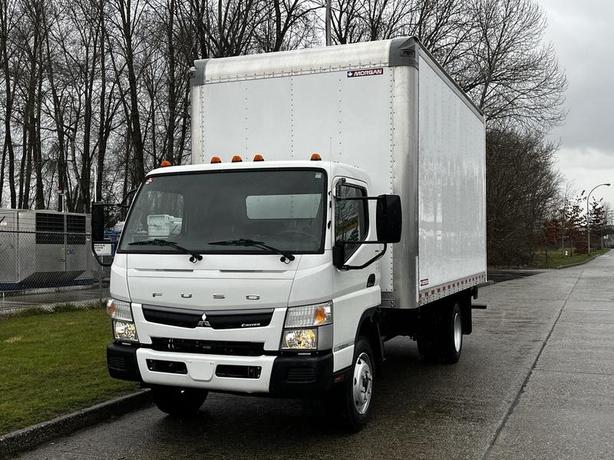 2021 Mitsubishi Fuso FE180 16 Foot Cube Van with Ramp image 4