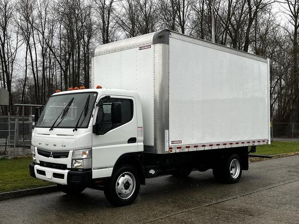 2021 Mitsubishi Fuso FE180 16 Foot Cube Van with Ramp image 5