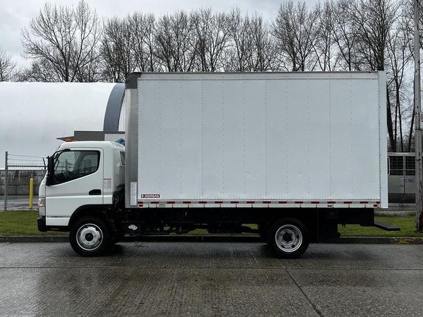 2021 Mitsubishi Fuso FE180 16 Foot Cube Van with Ramp image 6