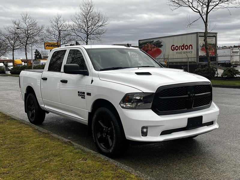 2022 RAM 1500 Classic Tradesman Crew Cab SWB 4WD display photo