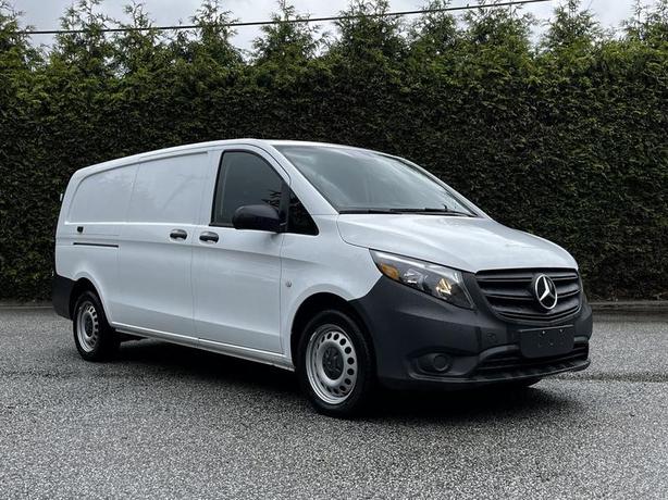 2023 Mercedes-Benz Metris Cargo Van image 1