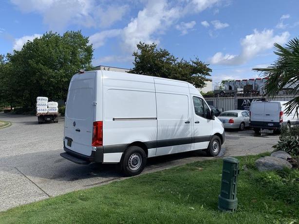 2021 Mercedes-Benz Sprinter 2500 High Roof Cargo Van 144 Inch Wheelbase Diesel image 8