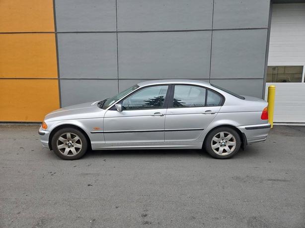 2001 BMW 3 Series 325i | Cruise Control! image 3