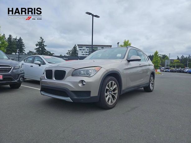 2013 BMW X1 28i AWD | Heated Seats! image 1