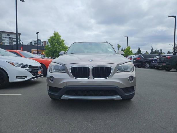 2013 BMW X1 28i AWD | Heated Seats! image 2