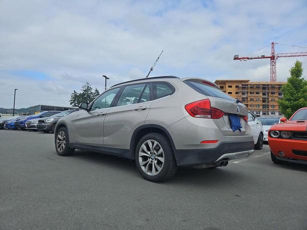 2013 BMW X1 28i AWD | Heated Seats! image 4