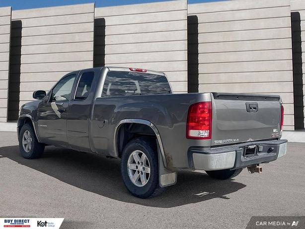 2007 GMC Sierra 1500 SLE AUTO, KEYLESS ENTRY, FABRIC SEATS, AUTO WINDOWS, WHEEL  image 4