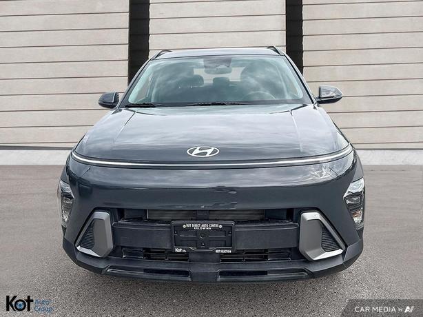 2024 Hyundai Kona Preferred ONE OWNER! NO ACCIDENT! image 2