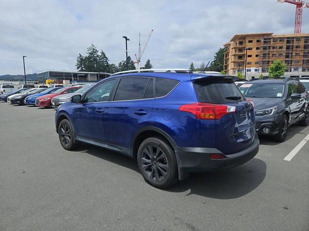 2015 Toyota RAV4 AWD 4dr Limited Sport Utility | Back-Up Camera | Bluetooth Conn image 4