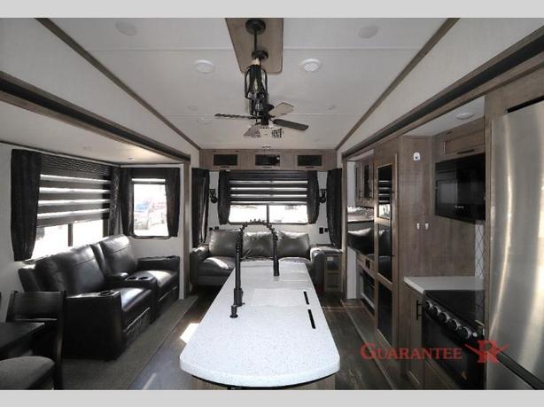 Used 2021 Forest River RV Sabre 36BHQ image 7