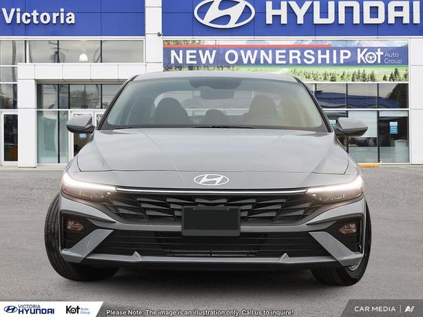 2025 Hyundai Elantra ESSENTIAL image 2