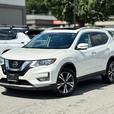 2019 Nissan Rogue SV - No Accidents, Power Liftgate, Navigation thumbnail image
