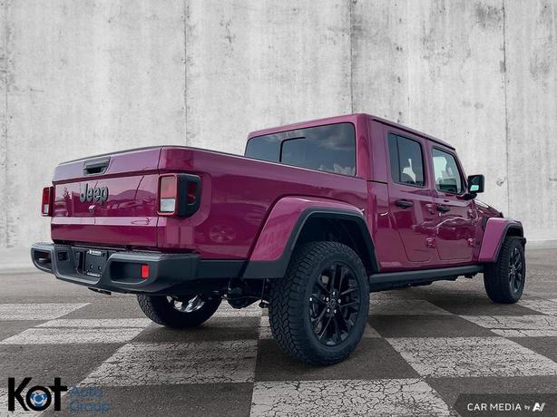 2024 Jeep Gladiator NightHawk demo image 5