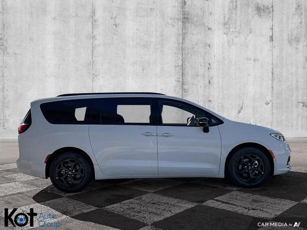 2024 Chrysler Pacifica Hybrid Limited | Premium S Appearance | DEMO | SAVE $7,37 image 4