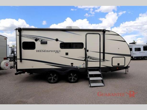 Used 2021 Forest River RV Salem Hemisphere Hyper-Lyte 17RBHL image 4