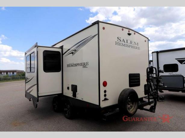 Used 2021 Forest River RV Salem Hemisphere Hyper-Lyte 17RBHL image 6