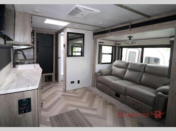 Used 2021 Forest River RV Salem Hemisphere Hyper-Lyte 17RBHL image 7