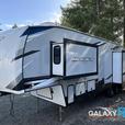 Used 2022 Forest River RV Cherokee Arctic Wolf Suite 3550 thumbnail image 6