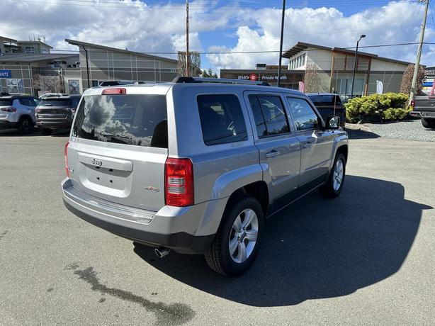 2016 Jeep Patriot North image 5